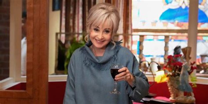 Annie Potts Salary for Young Sheldon: Insights into Her Earnings and Career