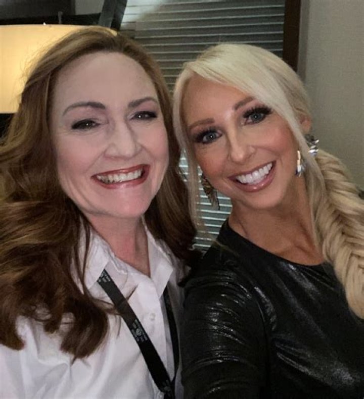 Bethany and Becca and Her Mom Twitter: A Comprehensive Look Into Their Journey