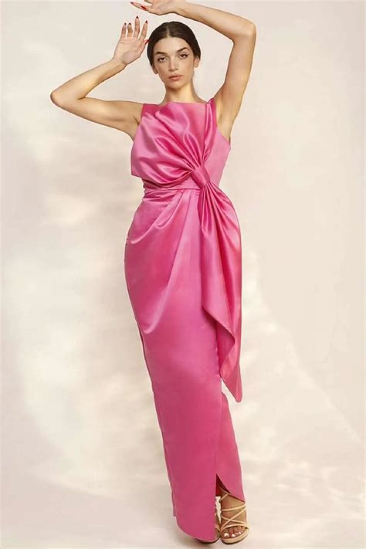 Carmela Clutch: The Timeless Elegance Redefining Fashion