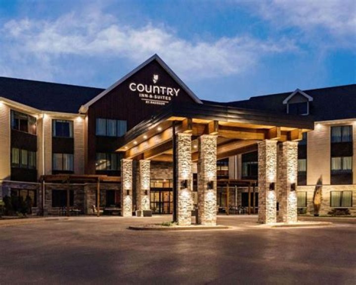 Country Inn &amp; Suites by Radisson Appleton WI: Your Ultimate Guide to Comfort and Luxury