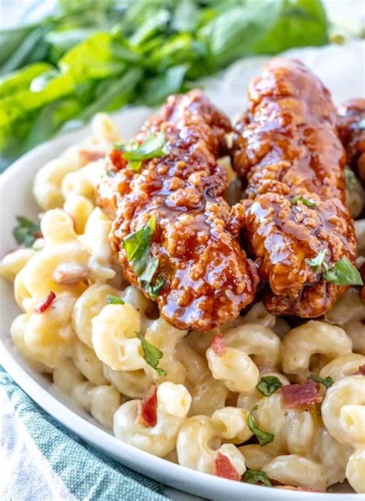 Delicious Macaroni with Chicken Strips: A Recipe to Elevate Your Meal