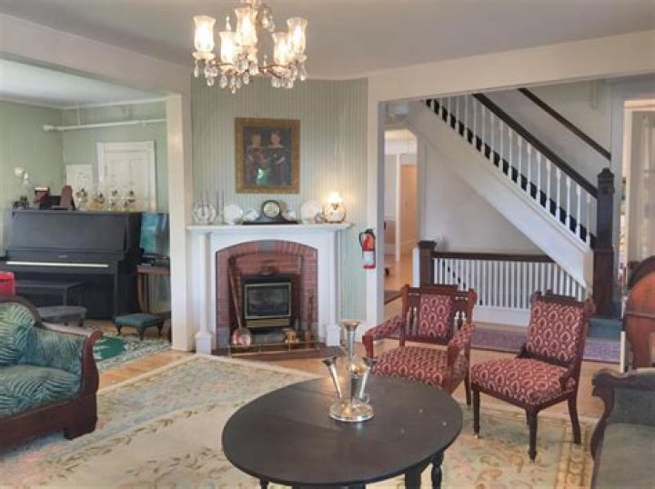 Discover The Hidden Gems Of Carey Cottage In Chautauqua, NY