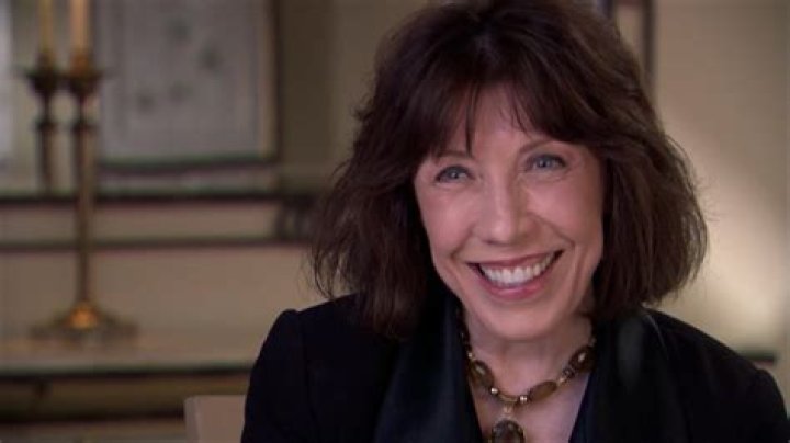 Exploring Lily Tomlin's Net Worth And Financial Secrets