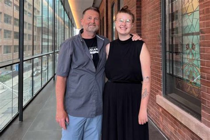 Exploring Sandra Oh's Personal Life: Who Is Her Spouse?