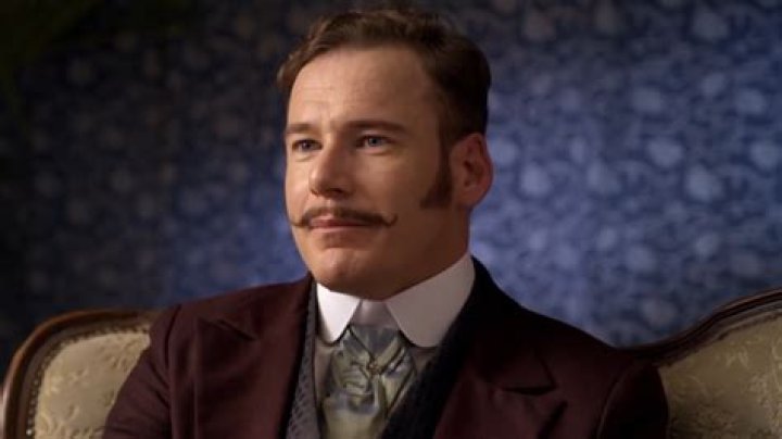 Exploring the Charismatic Role of Felix Scott in Doc Martin