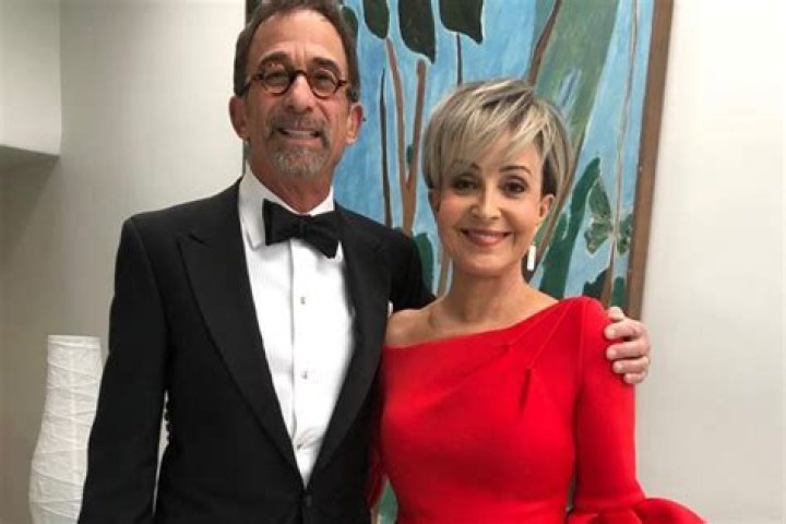 Exploring the Life of Annie Potts and Her Husband Steven Hartley: A Journey Through Love and Career