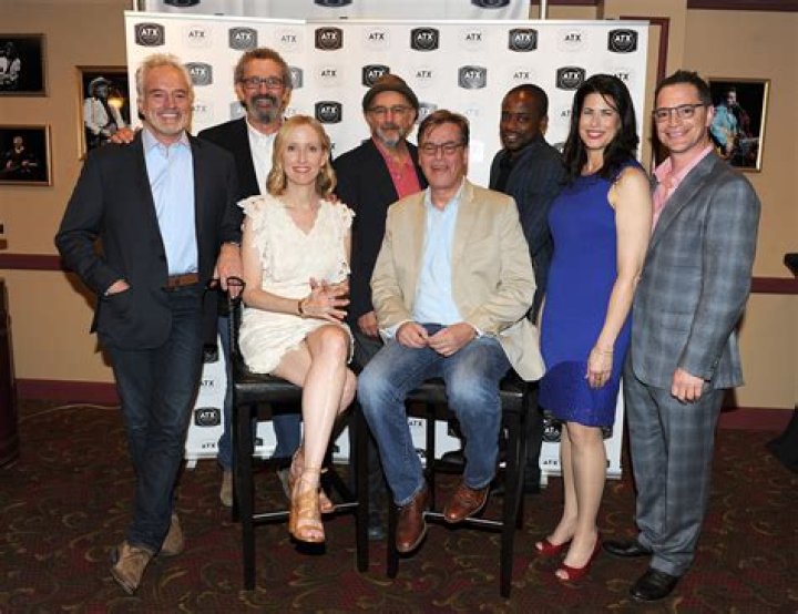 Exploring the Relationship Between Janel Moloney and Bradley Whitford: A Deep Dive into Their Lives and Careers