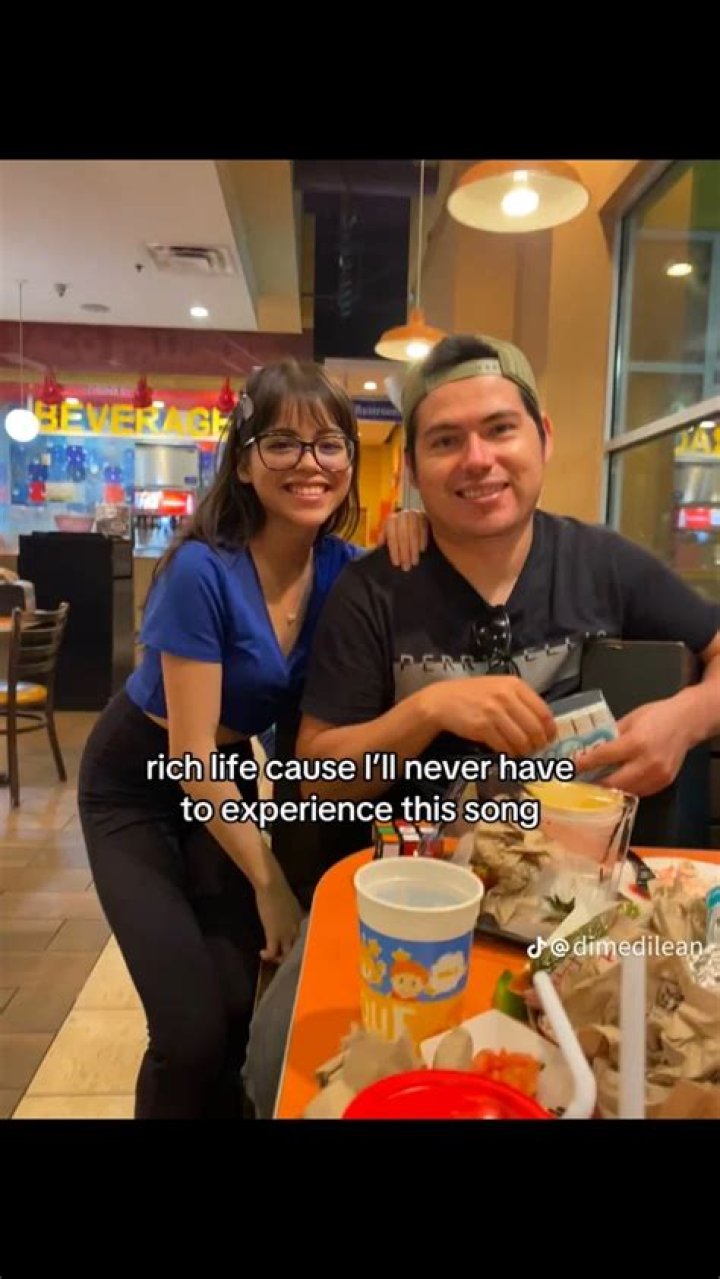 How Old is Esli from TikTok: A Deep Dive into Her Life and Career