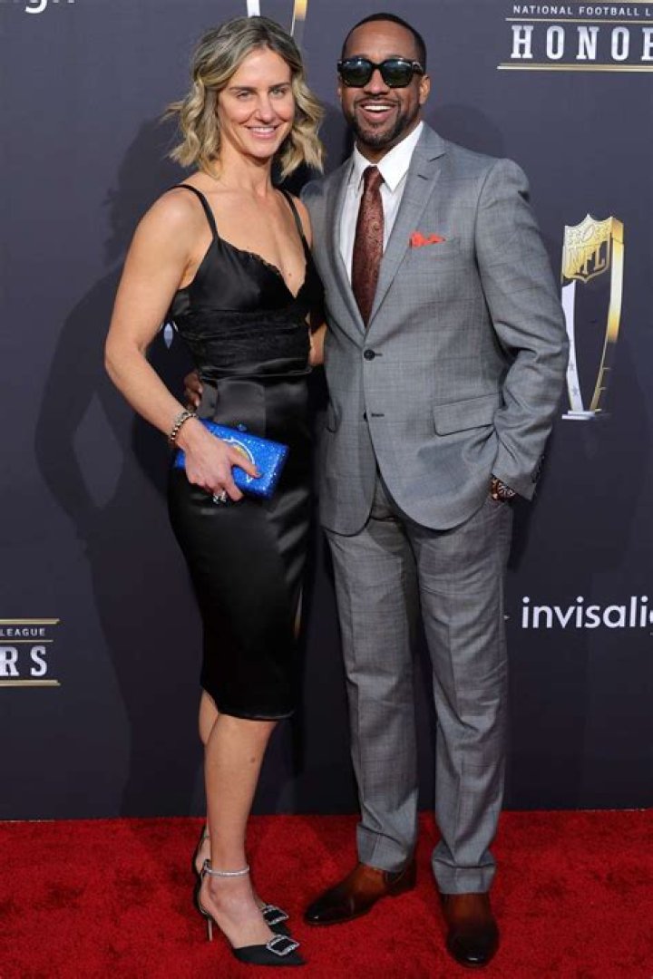 Insights Into "Wife Jaleel White"