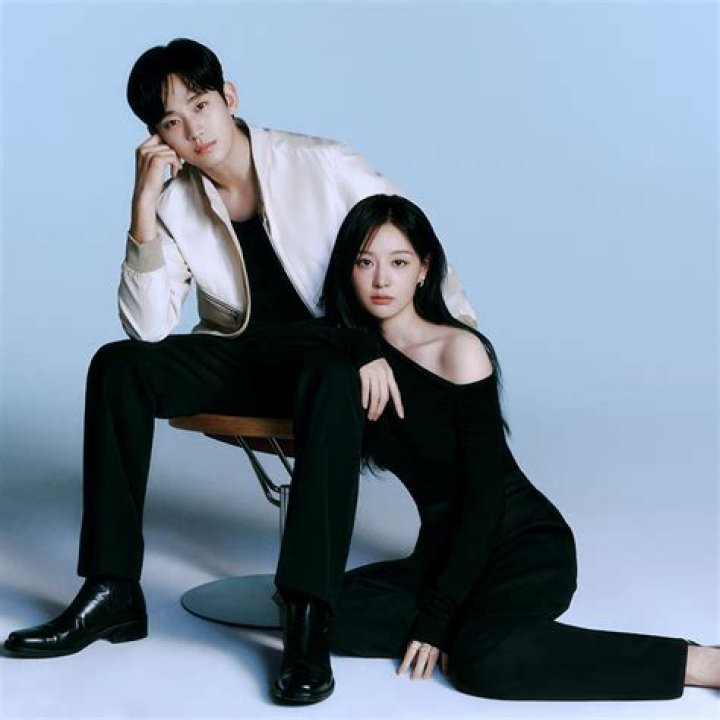 Kim Ji Won and Kim Soo Hyun: The Rising Stars of Korean Entertainment