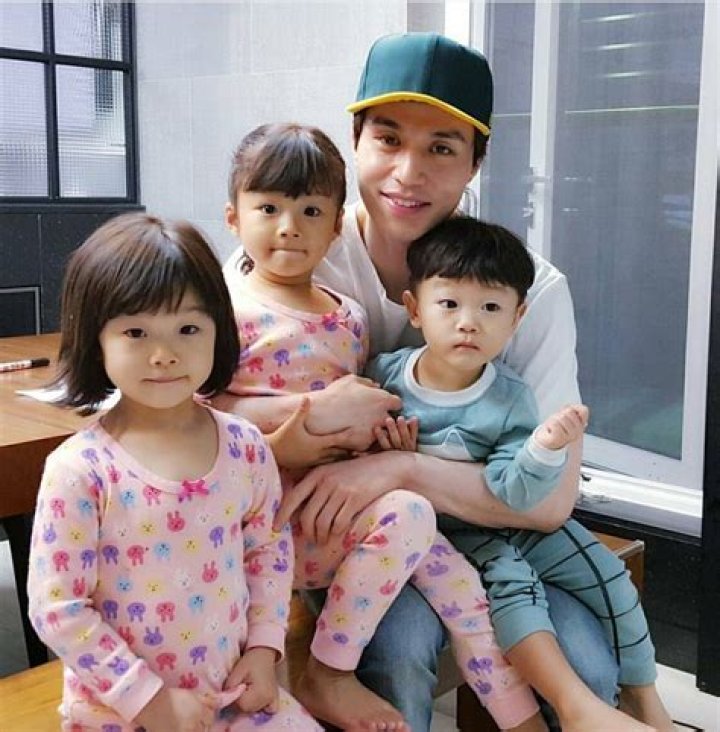 Lee Dong Wook: Exploring His Role as a Father and His Children