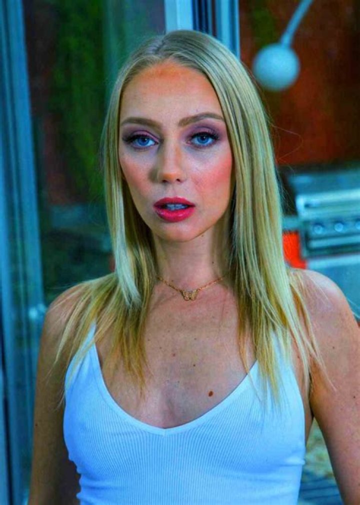 Lexi Schiff: The Rising Star in the Modeling Industry