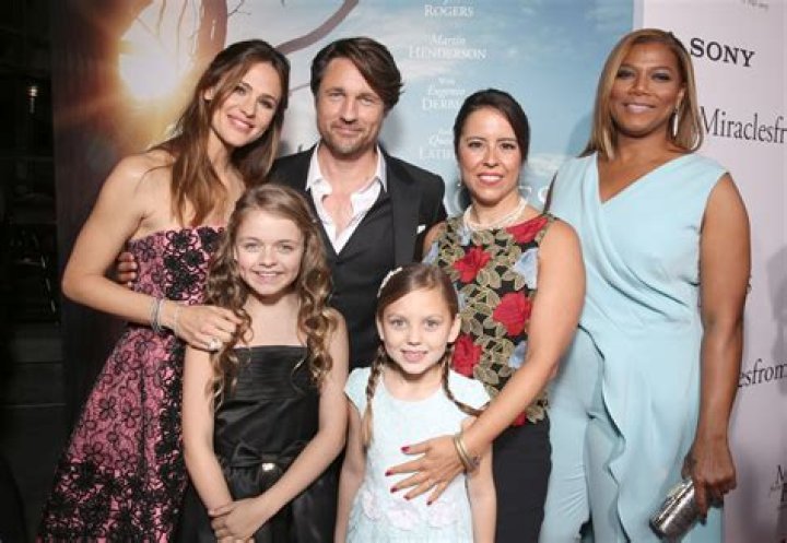 Martin Henderson Wife: A Comprehensive Look into Their Relationship and Life Together
