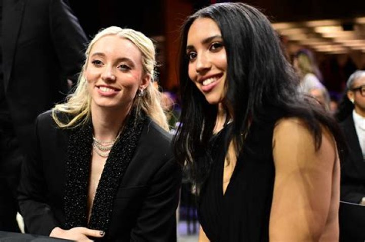 Proxi Paige: A Rising Star in the World of Fashion and Entertainment