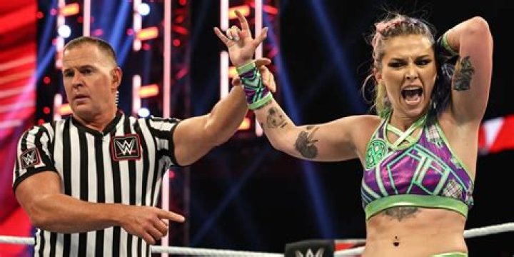 Tegan Nox's Relationship Status Revealed