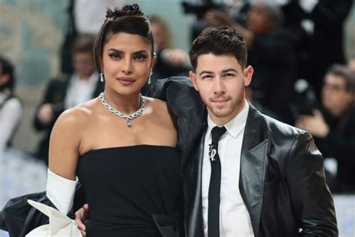 Uncover The Secrets Of Priyanka Chopra's Enchanting Body Type
