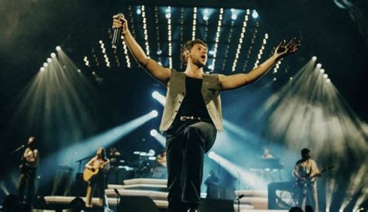 Unraveling Niall Horan's Captivating Life And Music