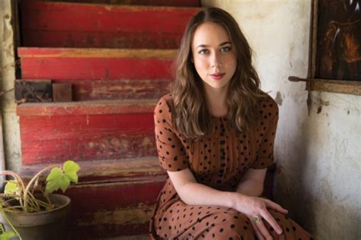 Unveiling Sarah Jarosz: Wife, Musician, Muse