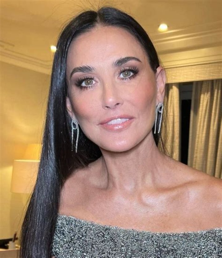 Unveiling The Boldness Of Demi Moore's Hairy Journey: Insights And Revelations