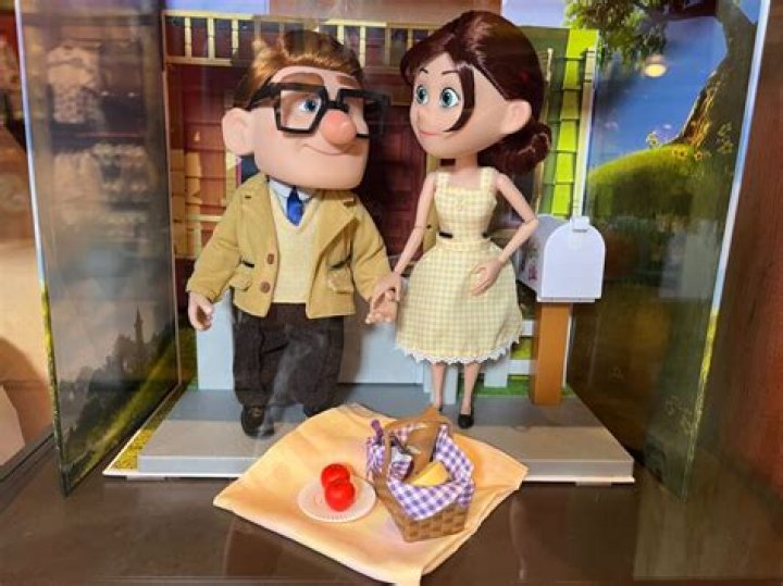 Unveiling The Enduring Love Story Of Carl And Lindsey: Discoveries And Insights