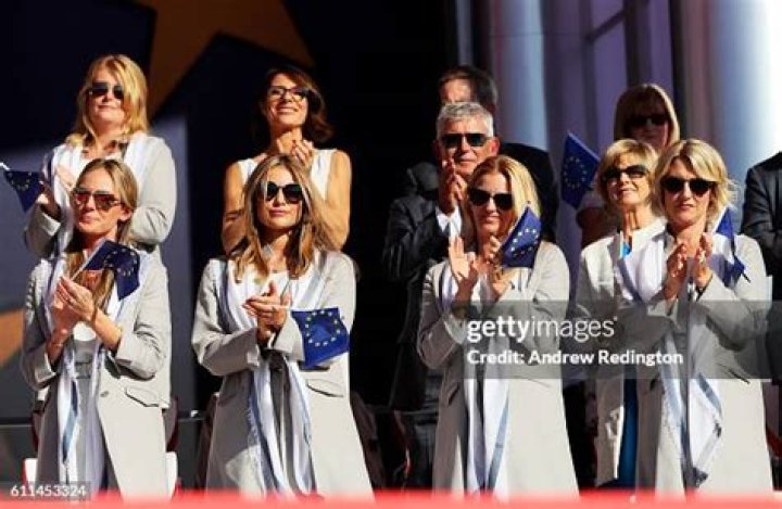 Unveiling The Extraordinary Journey Of Eva Bossaerts: A Basketball Icon