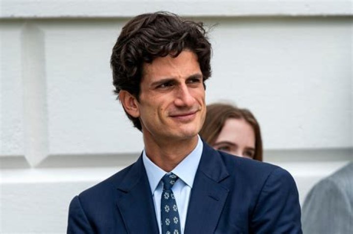 Unveiling The Secrets: "Jack Schlossberg's Wife"