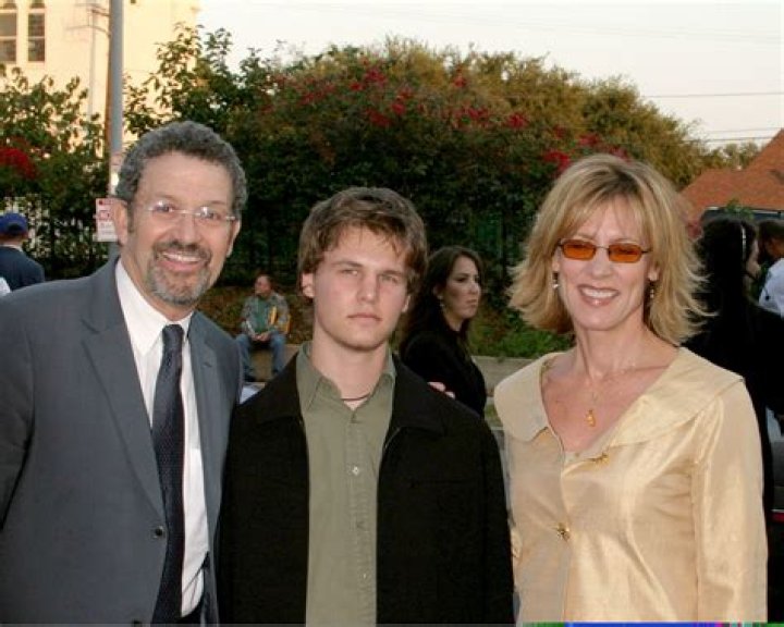 Wilson Lahti Schlamme's Net Worth